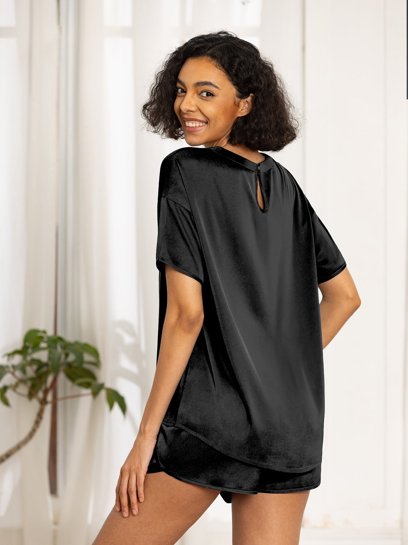 MINTREUS Silk Pajama for Women Short Sleeve Satin Pj Set Two Piece Soft Sleepwear Loungewear