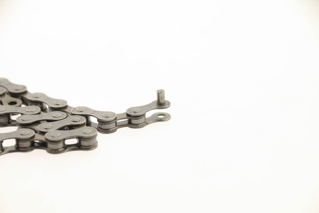 kmc narrow z 8 speed chain