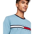 thumbnail image 2 of Camiseta Tommy Hilfiger de manga corta con estampado de rayas exclusivas para hombre, 2 of 4