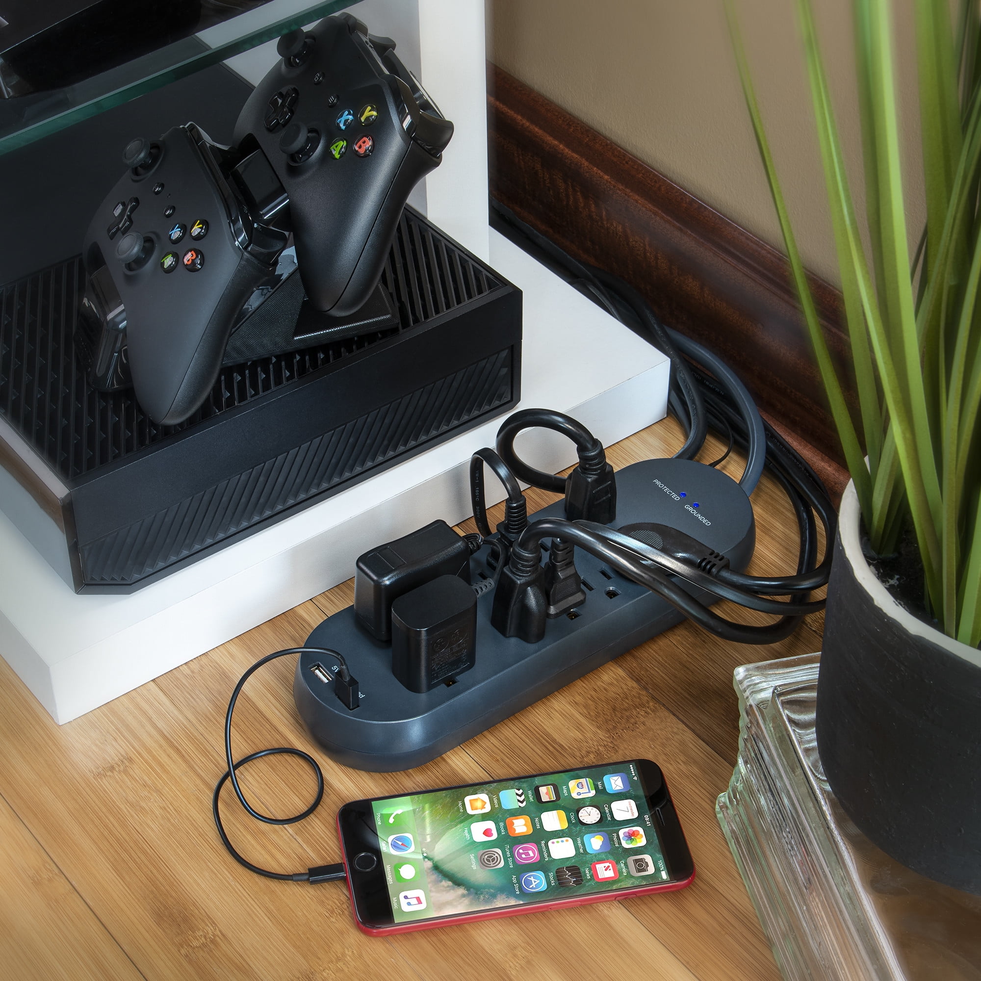 onn. Gray Surge Protector with 10 Outlets, 3300 Joules and 2 USB Ports