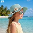 thumbnail image 3 of Sombrero Para Playa De Niña Ondulado Tejido De Paja Con Flor azul, 3 of 7