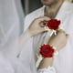 thumbnail image 3 of Rojo Corsage y Boutonniere Corsage Pulsera para Prom Decoración Boutonniere para Hombres Flores de boda Accesorios Fiesta Traje Decoración, 3 of 7