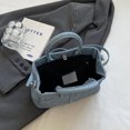 thumbnail image 2 of Bolso Hombro para Mujer Con Correa Ajustable Y Asa Superior (mezclilla) Azul, 2 of 8