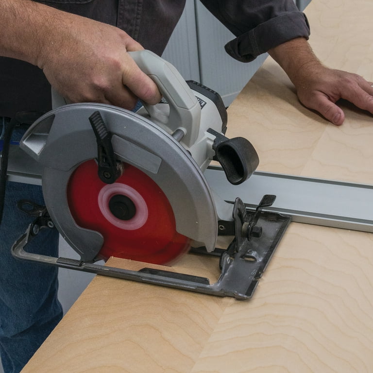 Straight edge guide for deals circular saw