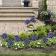 thumbnail image 4 of Estaca decorativa de jardín con flor de metal y acabado resistente a la oxidación para jardines, céspedes, patios y entradas de patios., 4 of 8