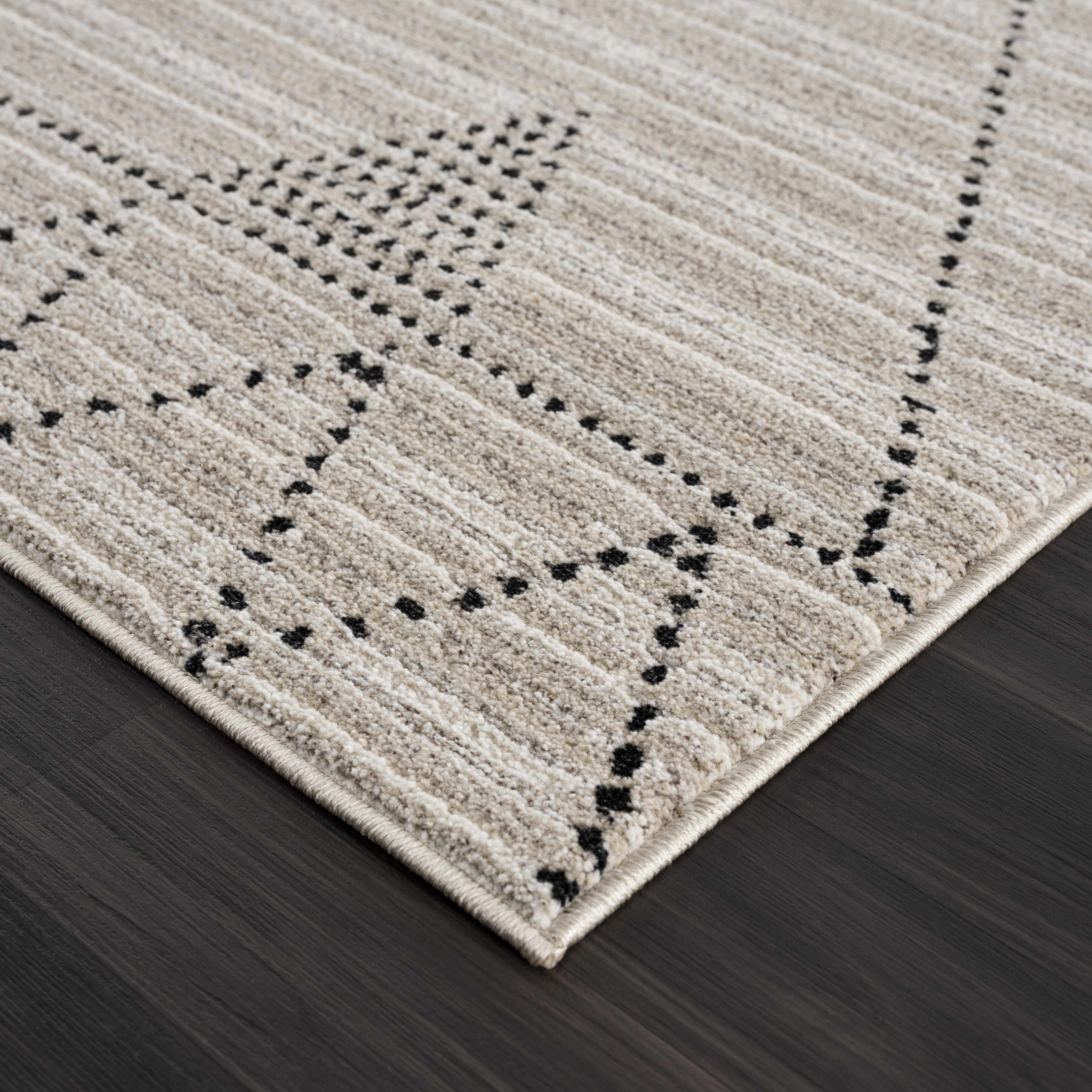 Hauteloom Casablanca Collection Living Room Bedroom Area Rug - Cozy Moroccan Farmhouse Carpet - Brown, Black, Beige - 5'3" x 7'