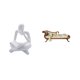thumbnail image 1 of Figura decorativa abstracta de lectora, sofá en miniatura, figura humana, decoración de resina, marco de madera, hueca, artesanía artística, adecuada, 1 of 8