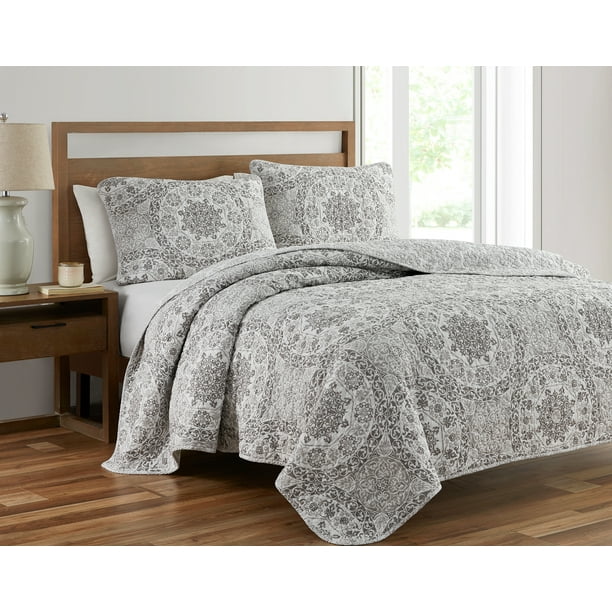 Cedar Court Ravenna Light Grey, 3Piece Reversible Cotton Quilt Set