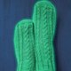 thumbnail image 4 of 2 rollos de hilo que brilla en la oscuridad para crochet, 50 m por rollo, hilo luminoso que brilla en la oscuridad para tejer para principiantes, suministros para fiestas, hilo exfoliante, 4 of 5