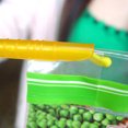 thumbnail image 4 of Clips para Bolsas Shuxiu Wang Juego de 16 Piezas para Almacenamiento en la Cocina, 4 of 5