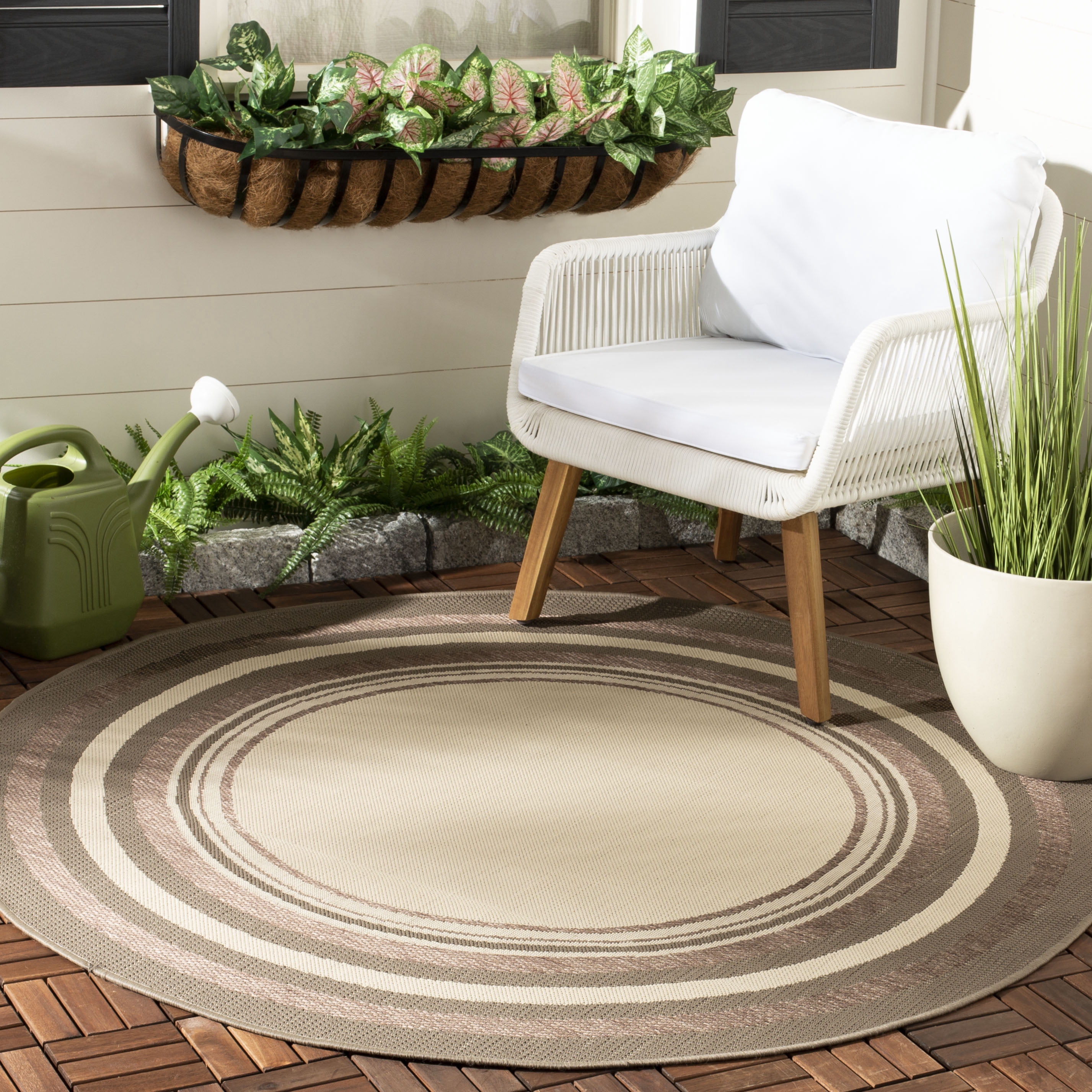 Safavieh Courtyard Phoebe Bordered Indoor/Outdoor Area Rug, Beige/Dark Beige, 5'3" x 5'3" Round