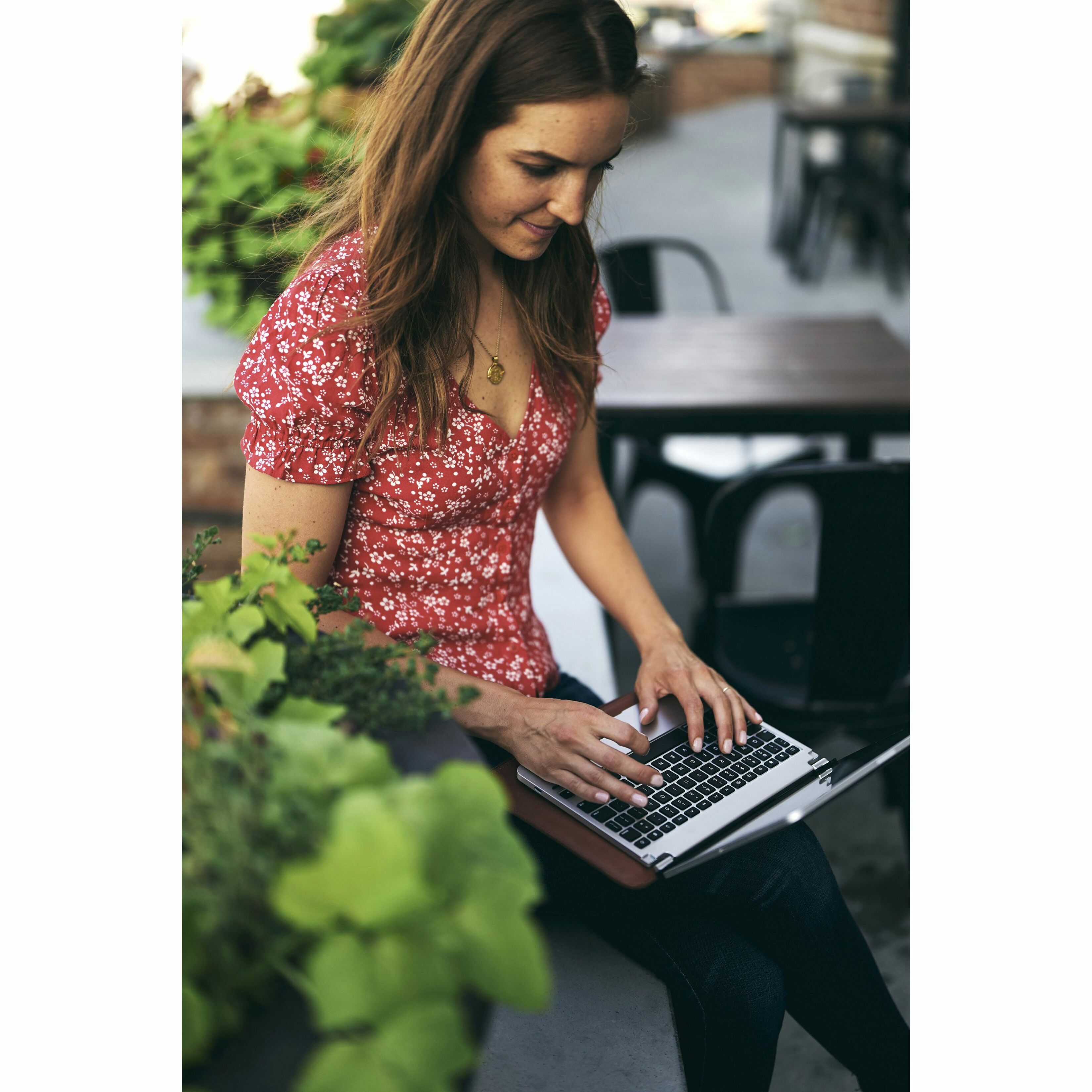 Brydge 11" Pro Wireless Bluetooth Keyboard for iPad Pro 11", Silver