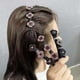thumbnail image 2 of Pinzas para el Cabello Trenzadas XINYU con Piedras de Cristal Brillantes Juego de 2, 2 of 7