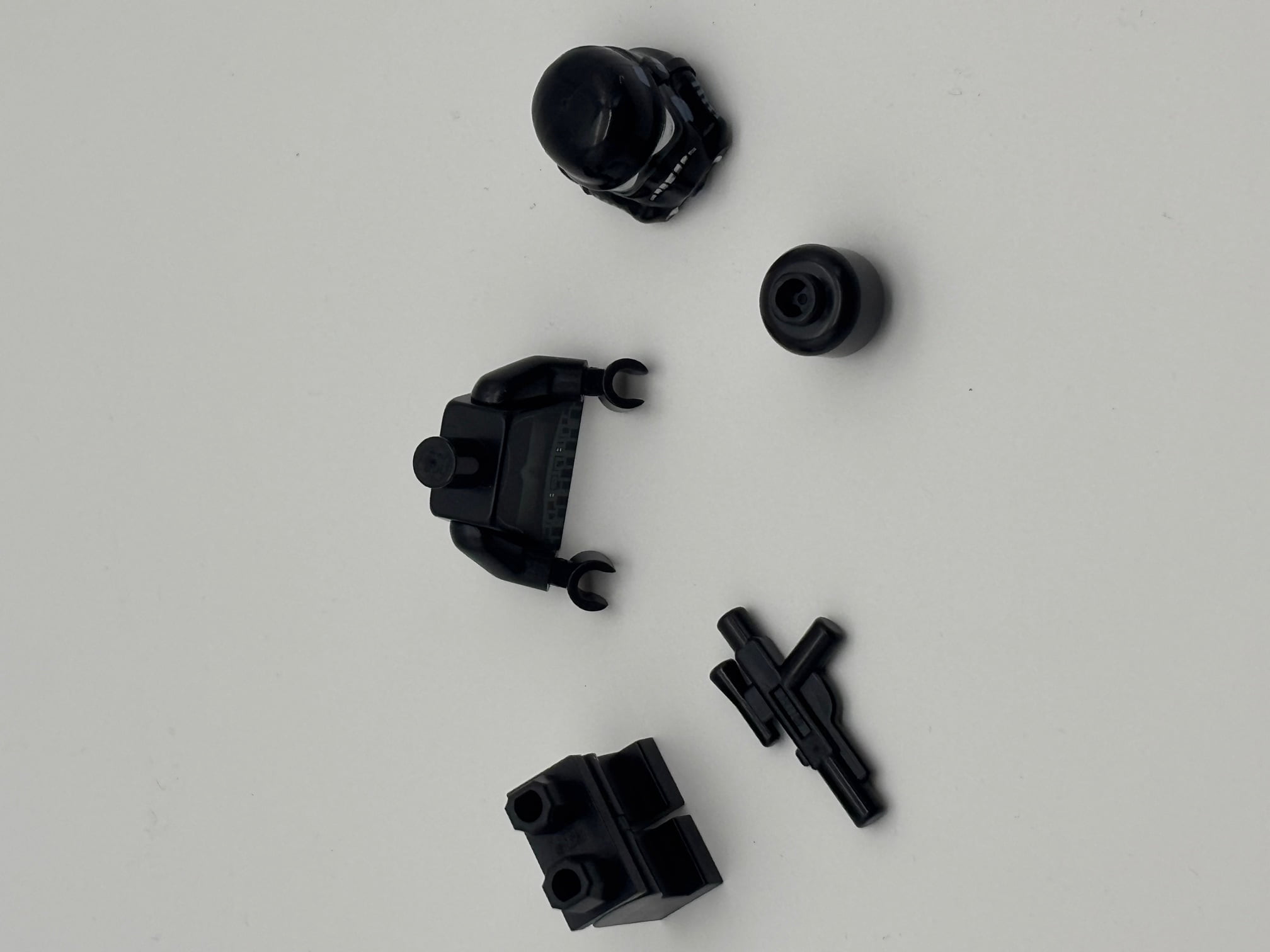 LEGO Star Wars: Shadow Trooper Minifigure with Blaster Rifle