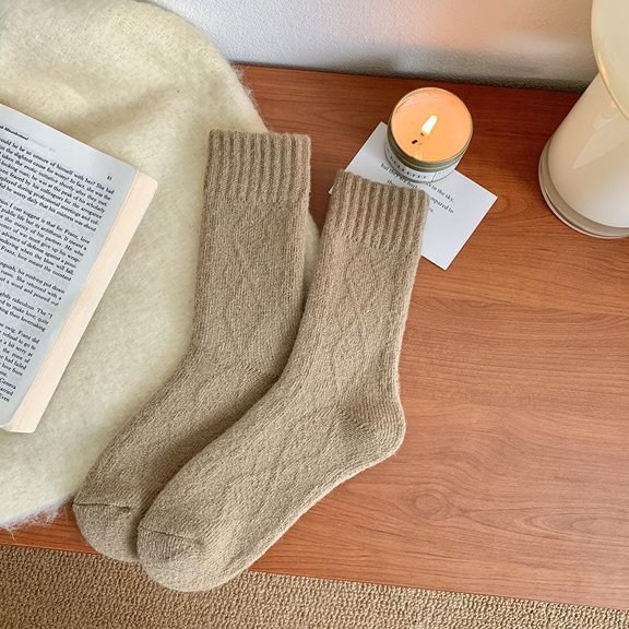 Nvzi Light brown warm socks -3 pairs, one size fits all cotton socks suitable for all people, soft and warm cotton socks in winter, comfortable plush home socks, suitable for cold weather