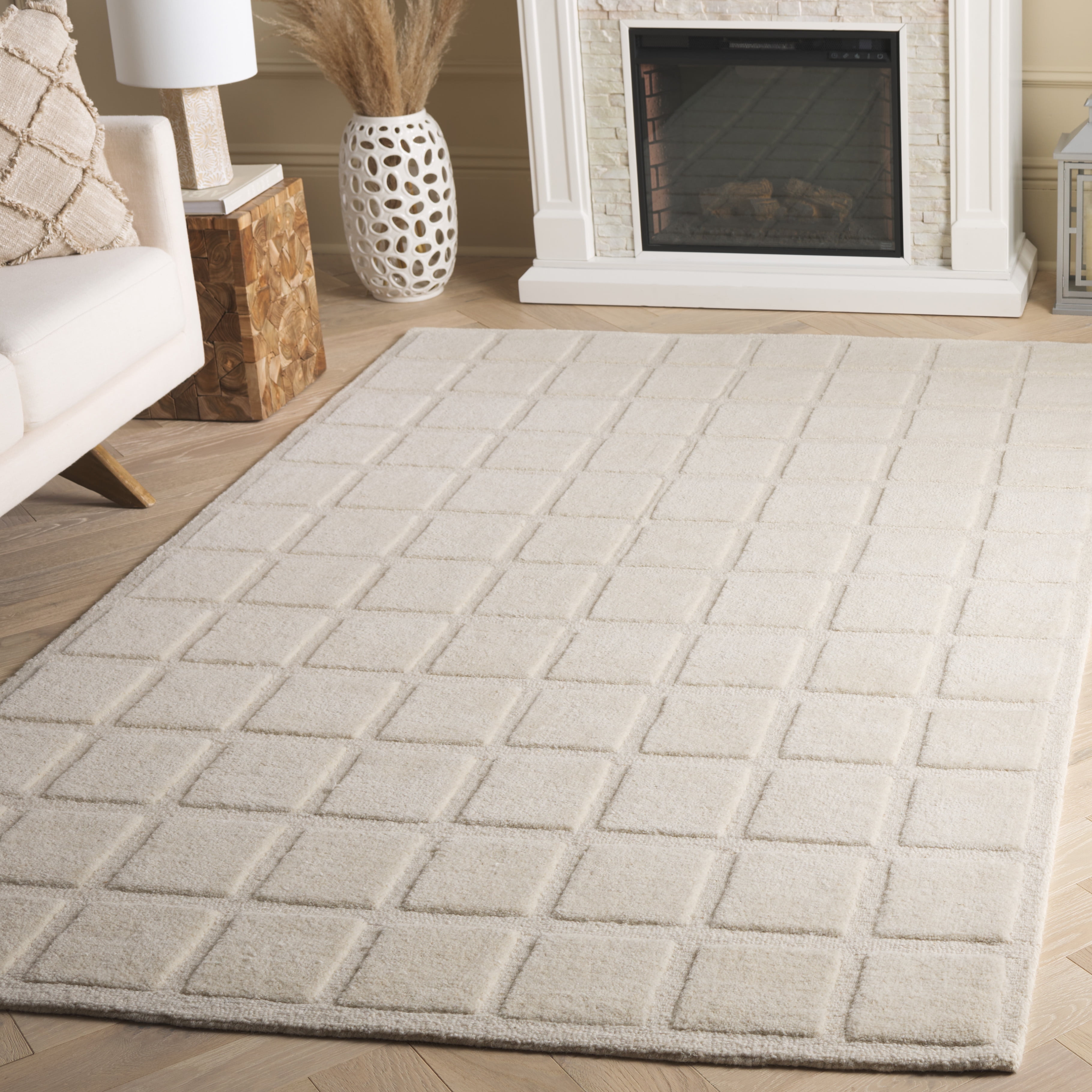 SAFAVIEH Mykonos Deena Geometric Area Rug, Ivory, 3' x 5'