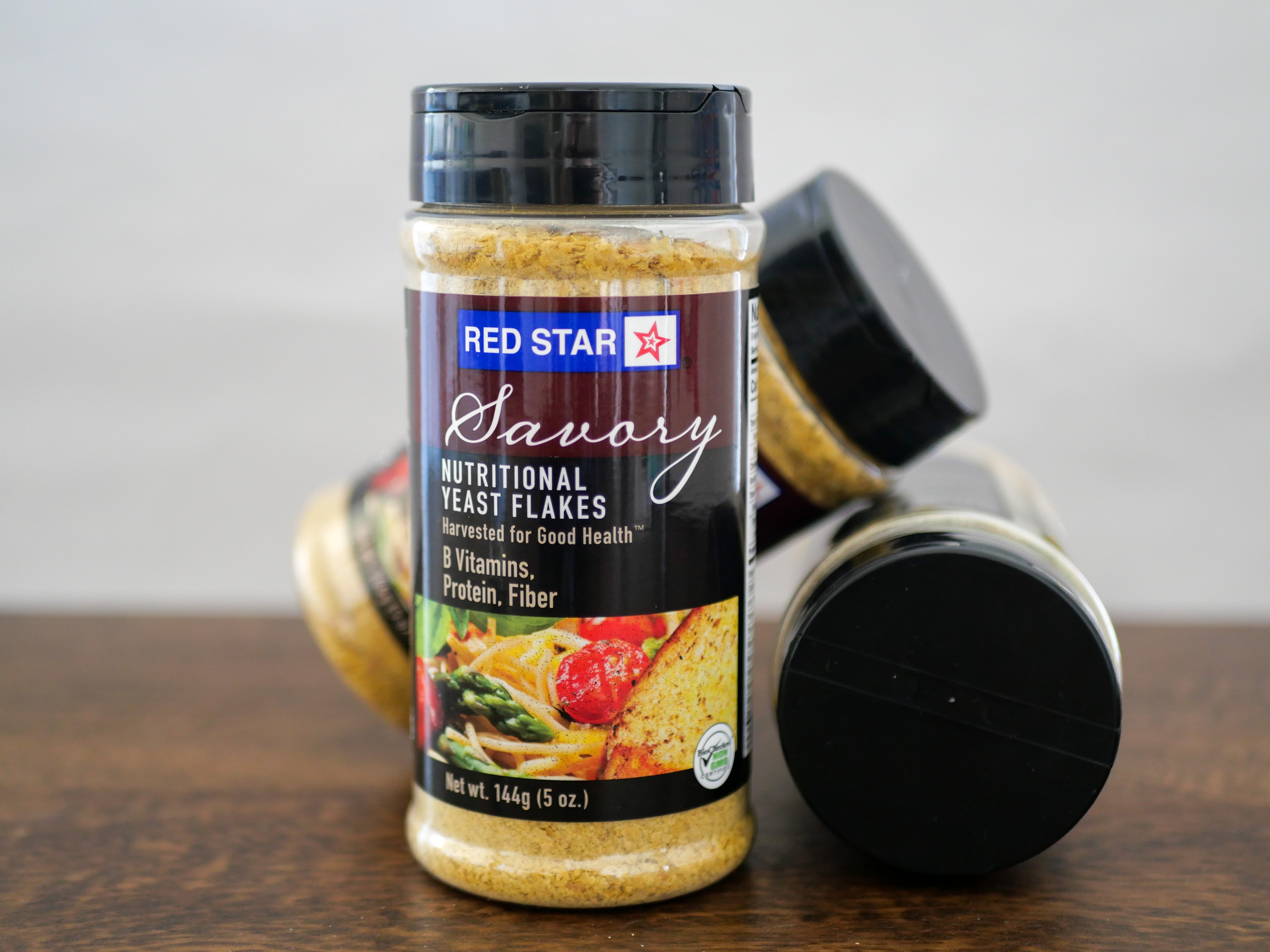 (6 pack) Red Star Savory Nutritional Yeast Flakes, 5 oz Shaker, Contains Soy