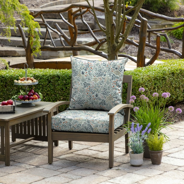 Style Selections 24-in x 24-in Tara Geo Dots Deep Seat Patio Chair Cushion Polyester | HP09297A-9C4
