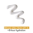 thumbnail image 4 of Crema hidratante Olay Complete Sensitive SPF15 118 ml para piel, 4 of 6