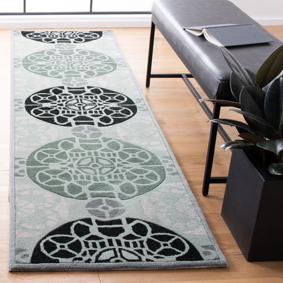 SAFAVIEH Capri Mortimer Geometric Wool Runner Rug, Grey/Black, 2'3" x 9'