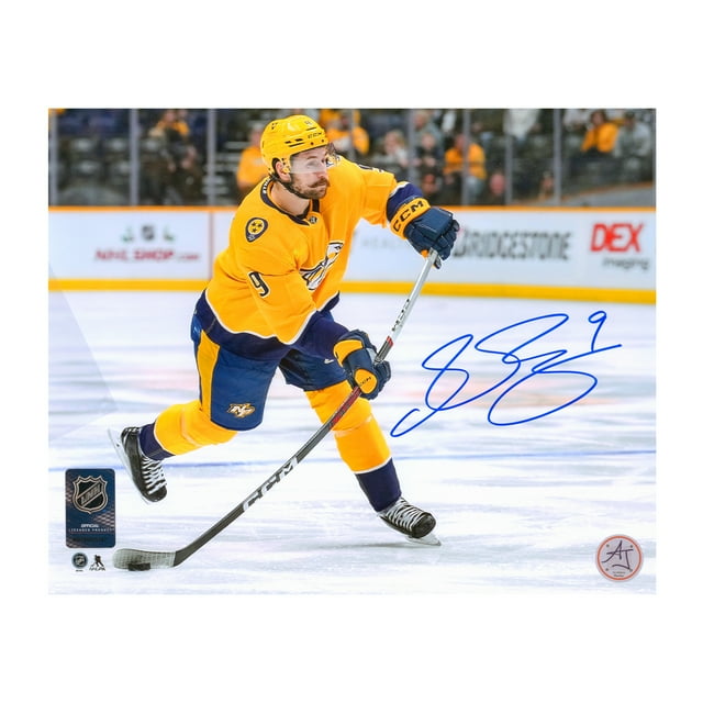 Filip Forsberg Photo Slapshot 8x10 des Prédateurs de Nashville Signée