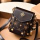thumbnail image 4 of Pequeños bolsos de Crossbody para los bolsos de hombro de moda de las mujeres, bolso del teléfono del diseñador con las ranuras para tarjetas, 4 of 5