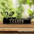 thumbnail image 4 of Craftnamesign Custom Crested Gecko Desk Name Plate, Ledge Lizard Metal Nameplate, Office Decor, 4 of 5