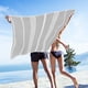 thumbnail image 5 of Toalla de playa Microfibra Manta ligera sin arena | Toalla de baño de secado rápido para viajar, nadar, piscina, acampar, yoga | 35,5 x 70,9 pulgadas | Portátil, de secado rápido, fácil de, 5 of 5