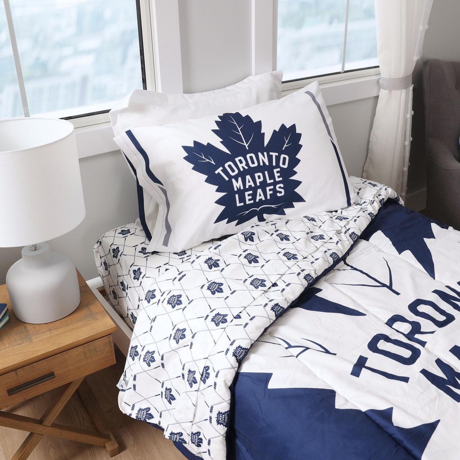 NHL Toronto Maple Leafs Twin 4-Piece Bedding Set