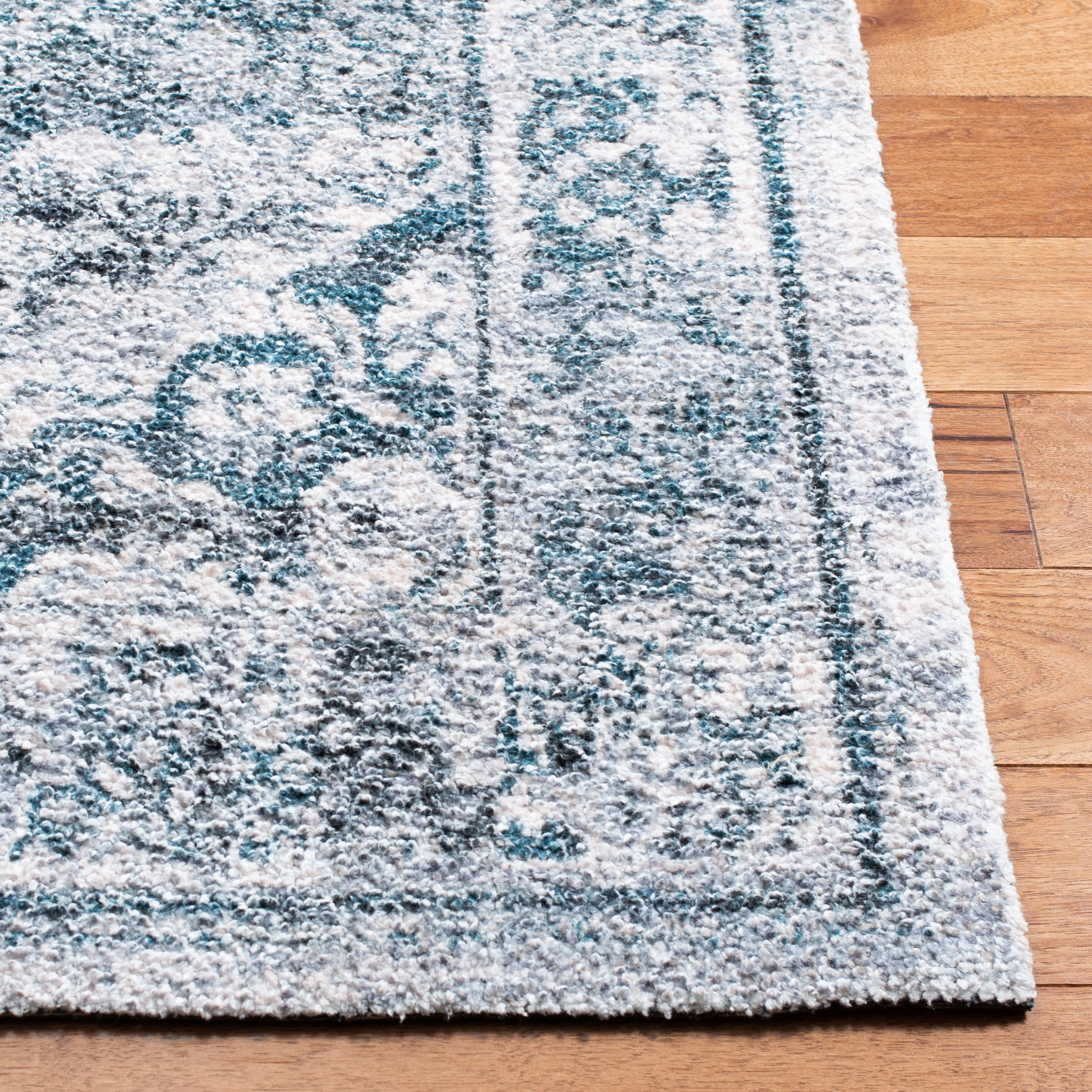 SAFAVIEH Classic Vintage Comhgham Medallion Area Rug, Aqua/Blue, 3' x 5'