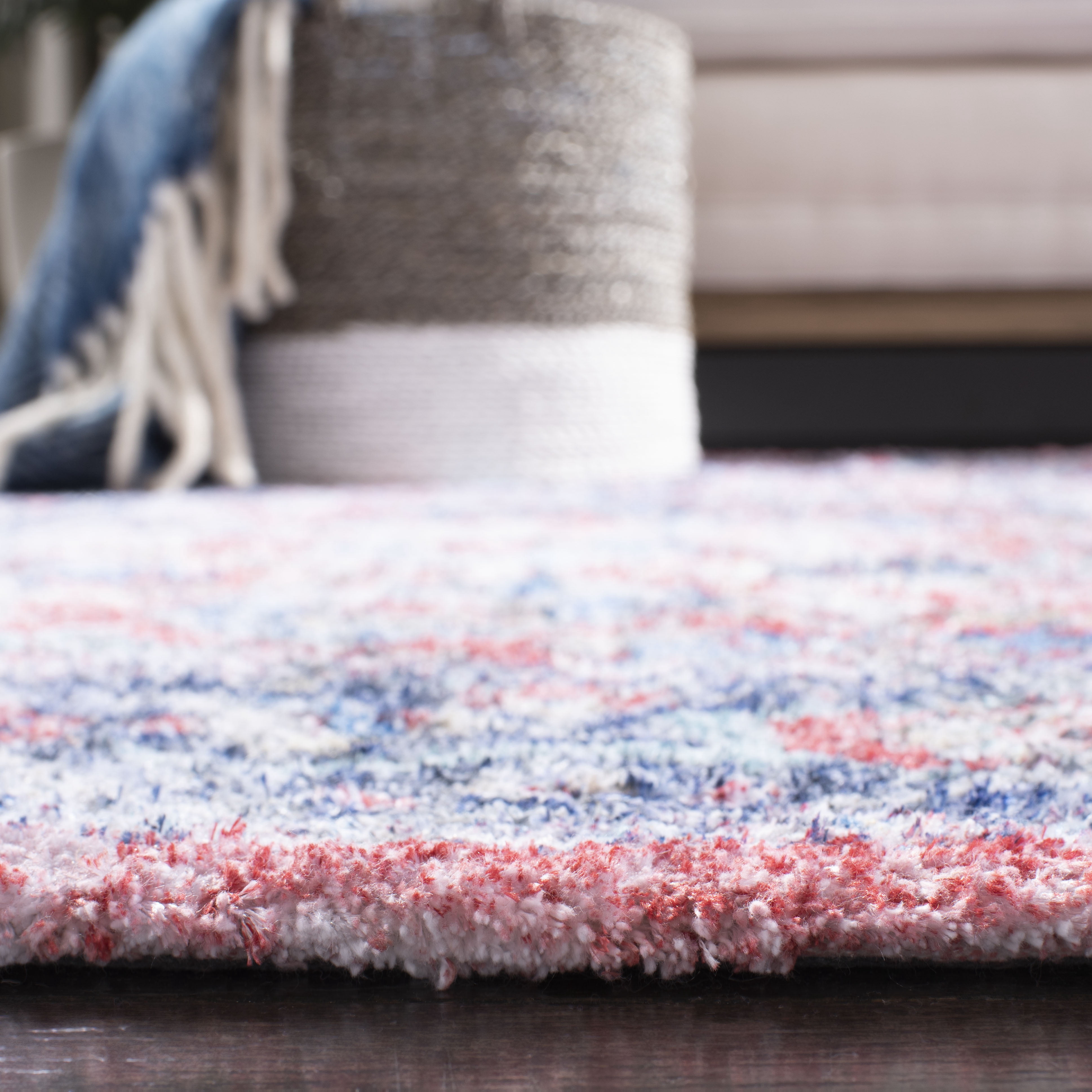 SAFAVIEH Saffron Bronagh Distressed Oriental Area Rug, Rust/Blue, 8' x 10'
