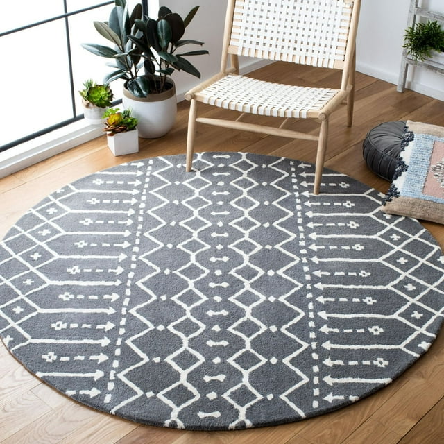Safavieh Himalaya Darin Geometric Area Rug