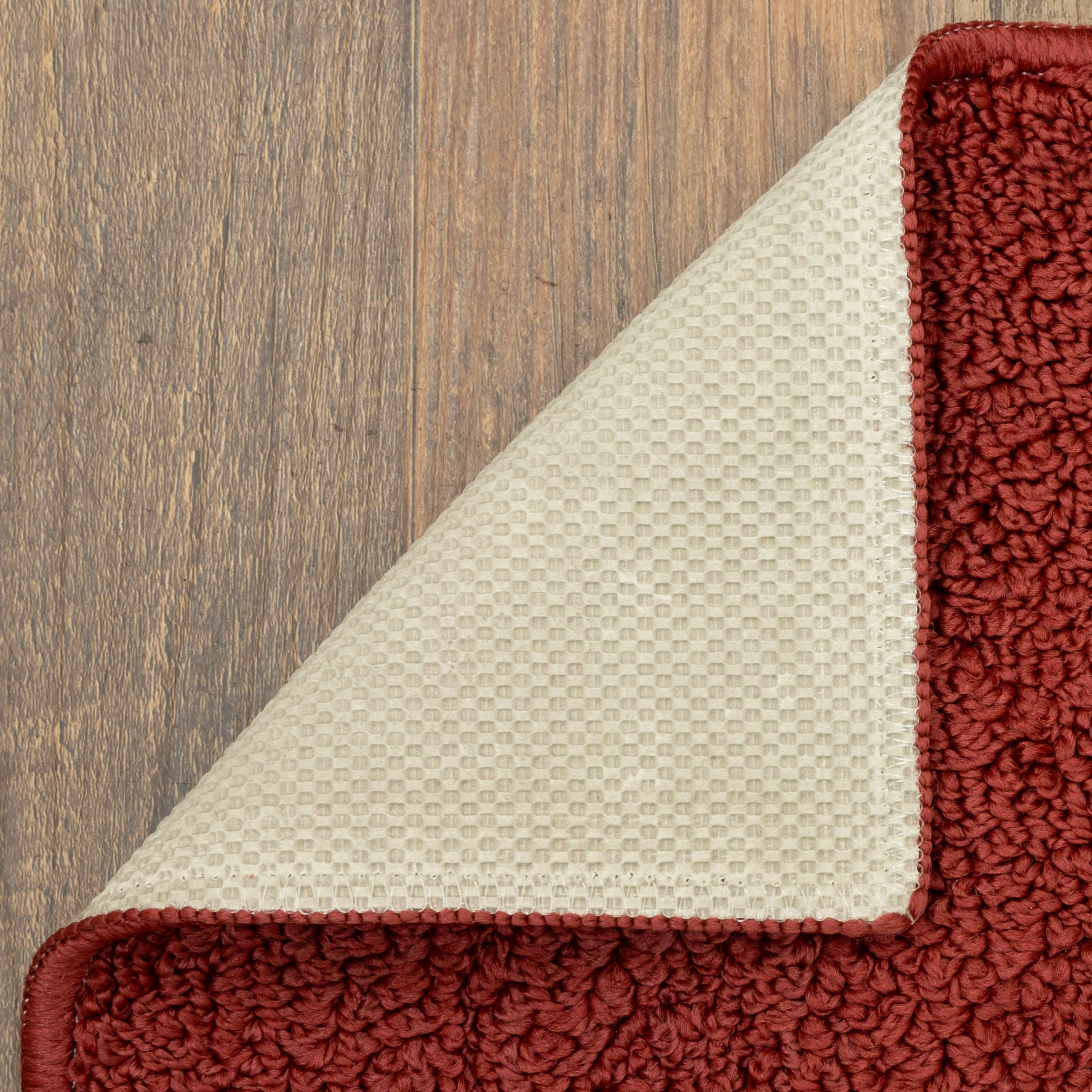 Mainstays Traditional Dylan Solid Diamond Runner Rug, Red, 2'6" x 8''