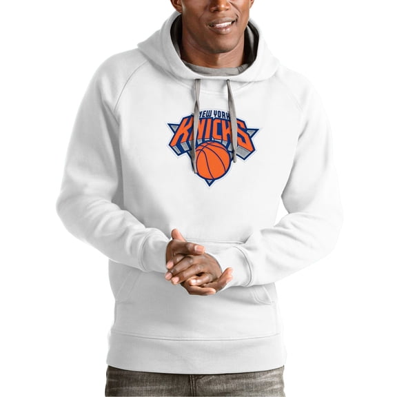 Men's Antigua White New York Knicks Team Logo Victory Pullover Hoodie