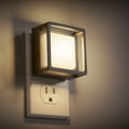 thumbnail image 1 of Luz nocturna LED DoresShop, sensor del anochecer al amanecer, paquete de 2, 1 of 7