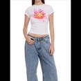 thumbnail image 3 of Camiseta de Corta para con Estampado Floral Y2K para Mujer, Top Corto Ajustado con Cuello Redondo. Rosa M, 3 of 9
