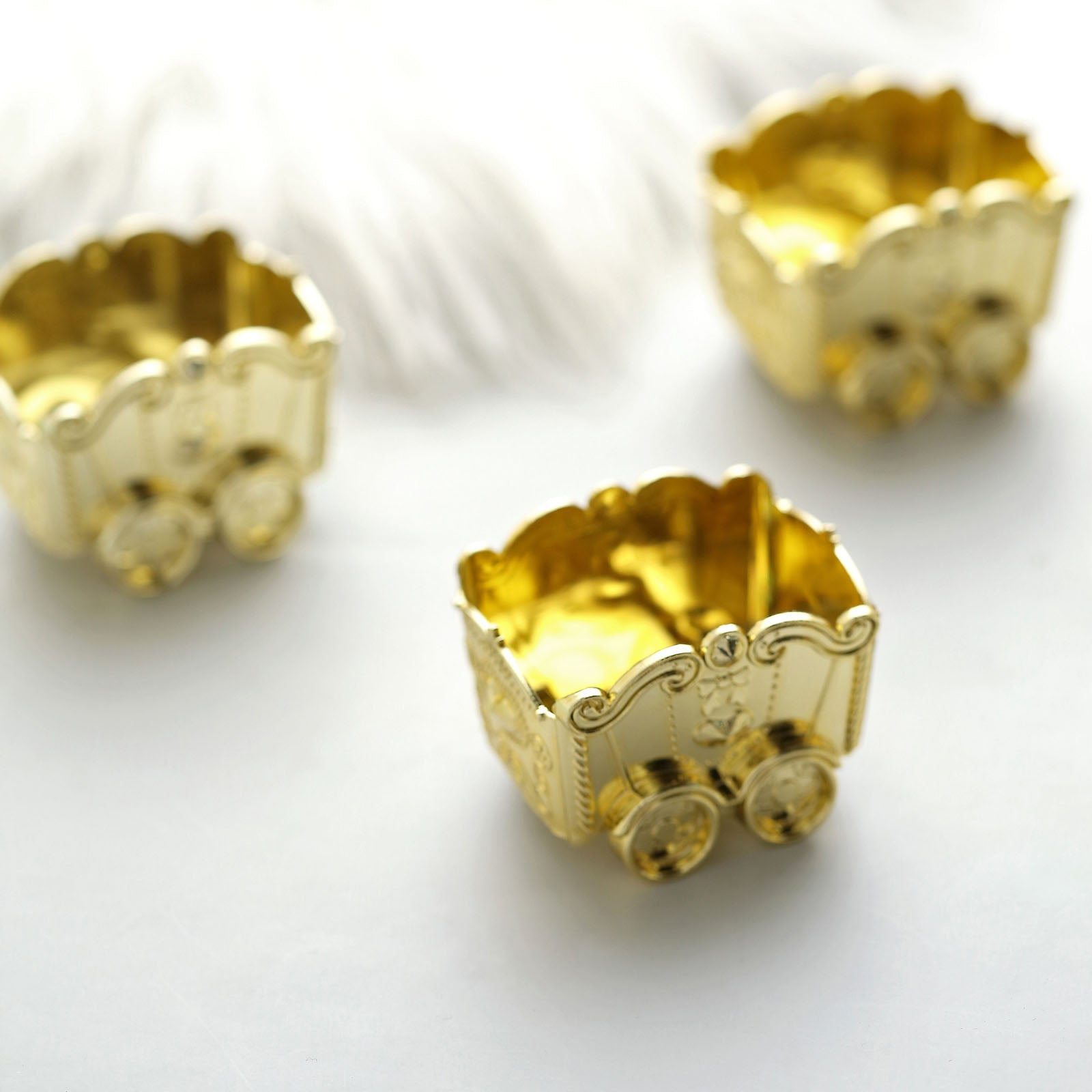 Efavormart 12 Pack | Gold Chariot Party Favor Gift Boxes, Candy Treat ...