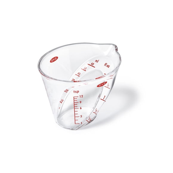 Jarra medidora OXO Good Grips Mini angulada de 60 ml, transparente y roja