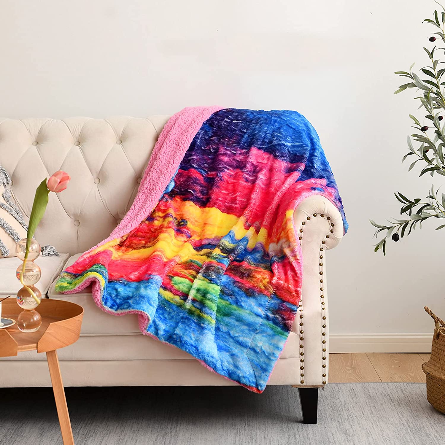 Super Soft Faux Fur Throw Blanket Premium Sherpa Backing Warm and Cozy