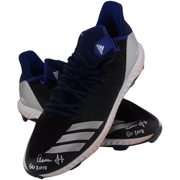 aaron judge baseball cleats