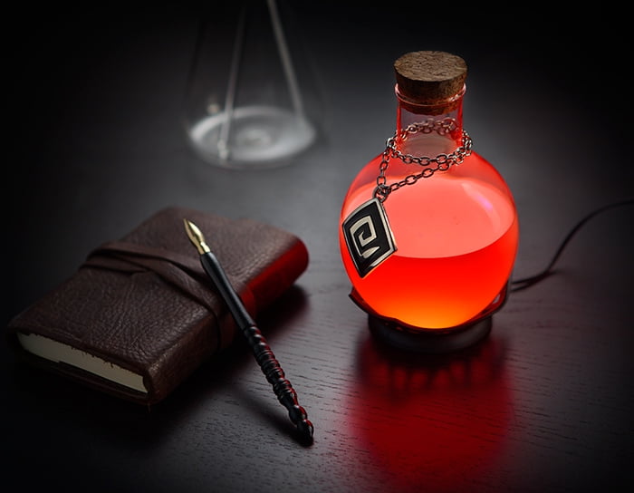 thinkgeek led potion desk lamp