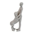 thumbnail image 1 of Figura de hombre con perro, escultura de vínculo emocional, accesorios para amantes de las mascotas. Gris claro, 1 of 9