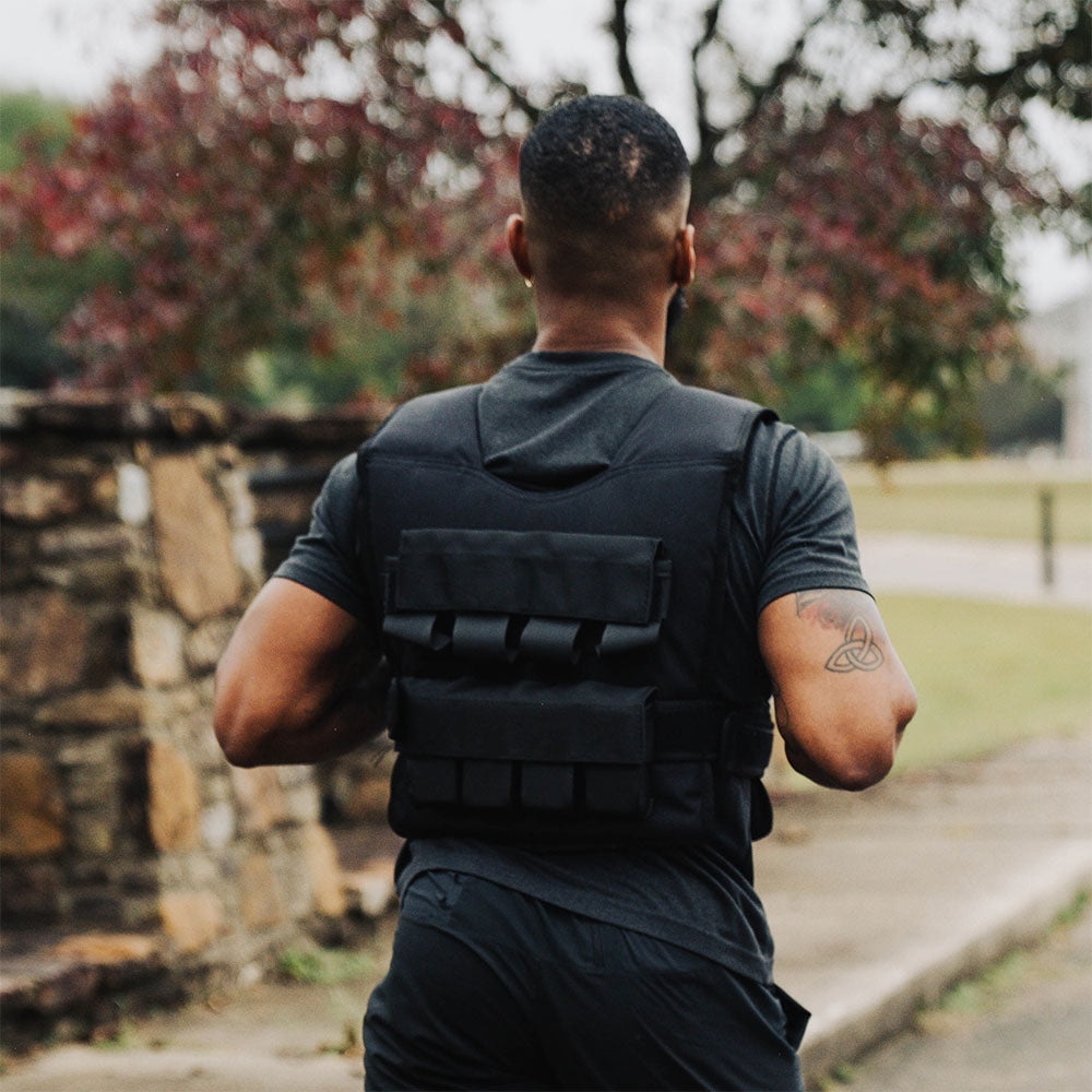 Titan Fitness Elite Series 50 LB Adjustable Weight Vest, (20) 2.5 LB Solid Cast Iron Weights, Body Weight Vests for Training Workout, Jogging, Cardio, Walking, Weighted Workout Equipment