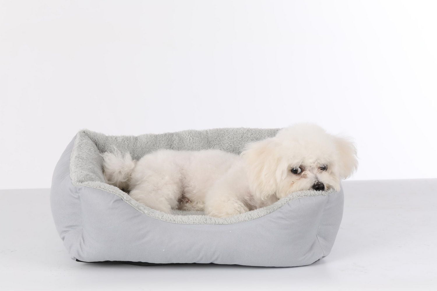 Cozy Cuddler Pet Bed 19”