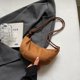 thumbnail image 5 of Bolso Crescent Bag 2vcv (Marrón), 5 of 9