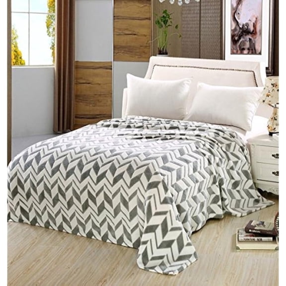 FAITH, HOPE, LOVE HOME DÉCOR Ultra Lush King Size Microplush Chevron Shock Wave Microplush Blanket (102" X 86") - Grey