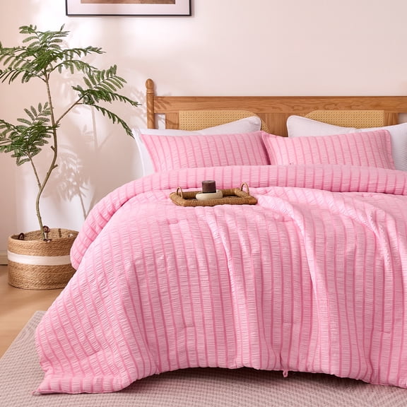 Sleep Zone Seersucker Stripe Comforter Set Twin/Twin XL, OEKO-TEX Ultra-Soft Down Alternative Bedding, All-Season Breathable, Stay-Put Corner Loops, Machine Washable (Pink, Twin/Twin XL)
