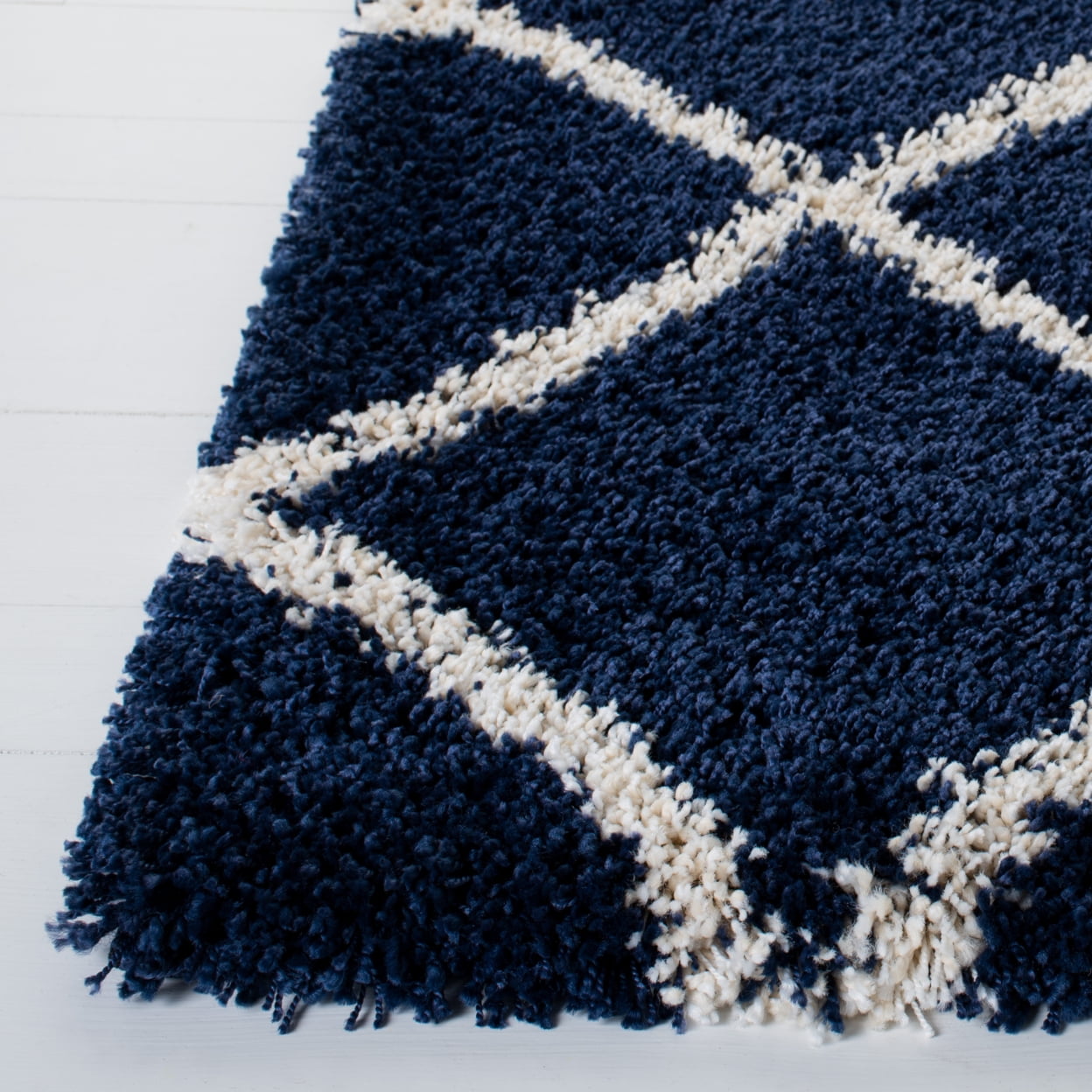 SAFAVIEH Hudson Jackson Trellis Shag Area Rug, Navy/Ivory, 8' x 10'