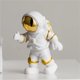 thumbnail image 5 of Juego de 3 estatuas de astronauta doradas y blancas, figuras de escultura del espacio exterior para decoración del hogar, adornos para tartas, 5 of 5