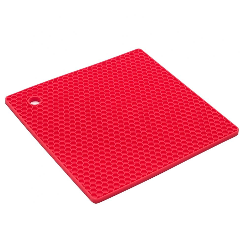 Non-Slip Durable Flexible Easy to wash and Dry and Contains 4 pcs by Q's INN. Pot Holders Drying Mat Our potholders Kitchen Tools is Heat Resistant to 440°F Silicone Trivet Mats